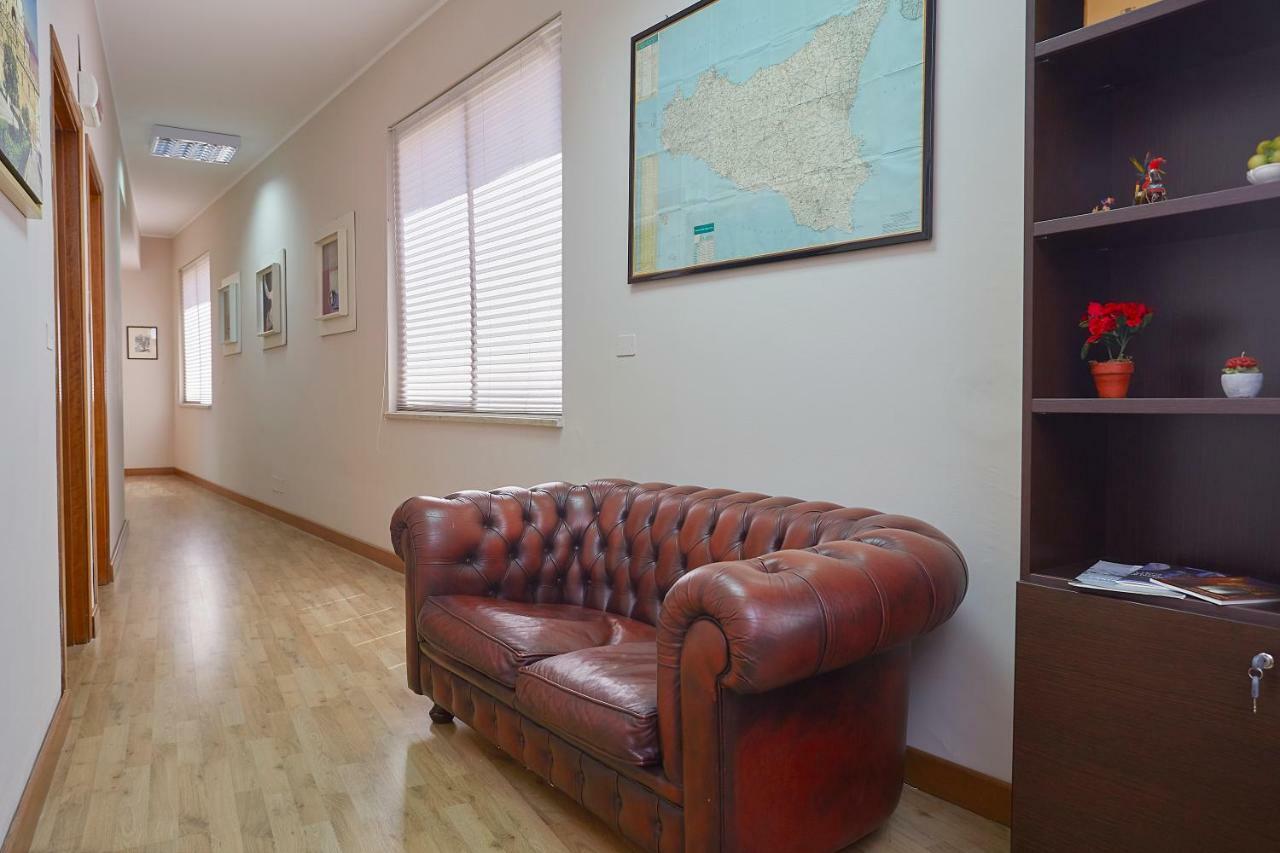 Sturzo 44 Bed & Breakfast Palermo Exterior photo